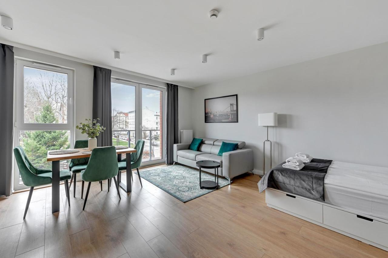Aura 40 City Center By Downtown Apartments 그단스크 외부 사진